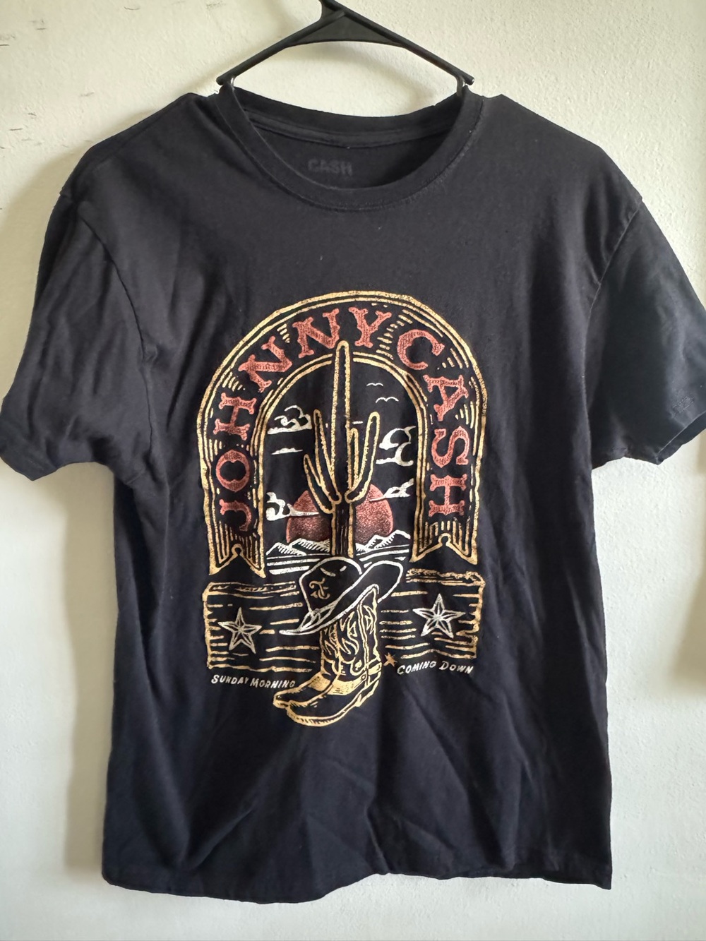 Johnny Cash woman’s Tshirt size large